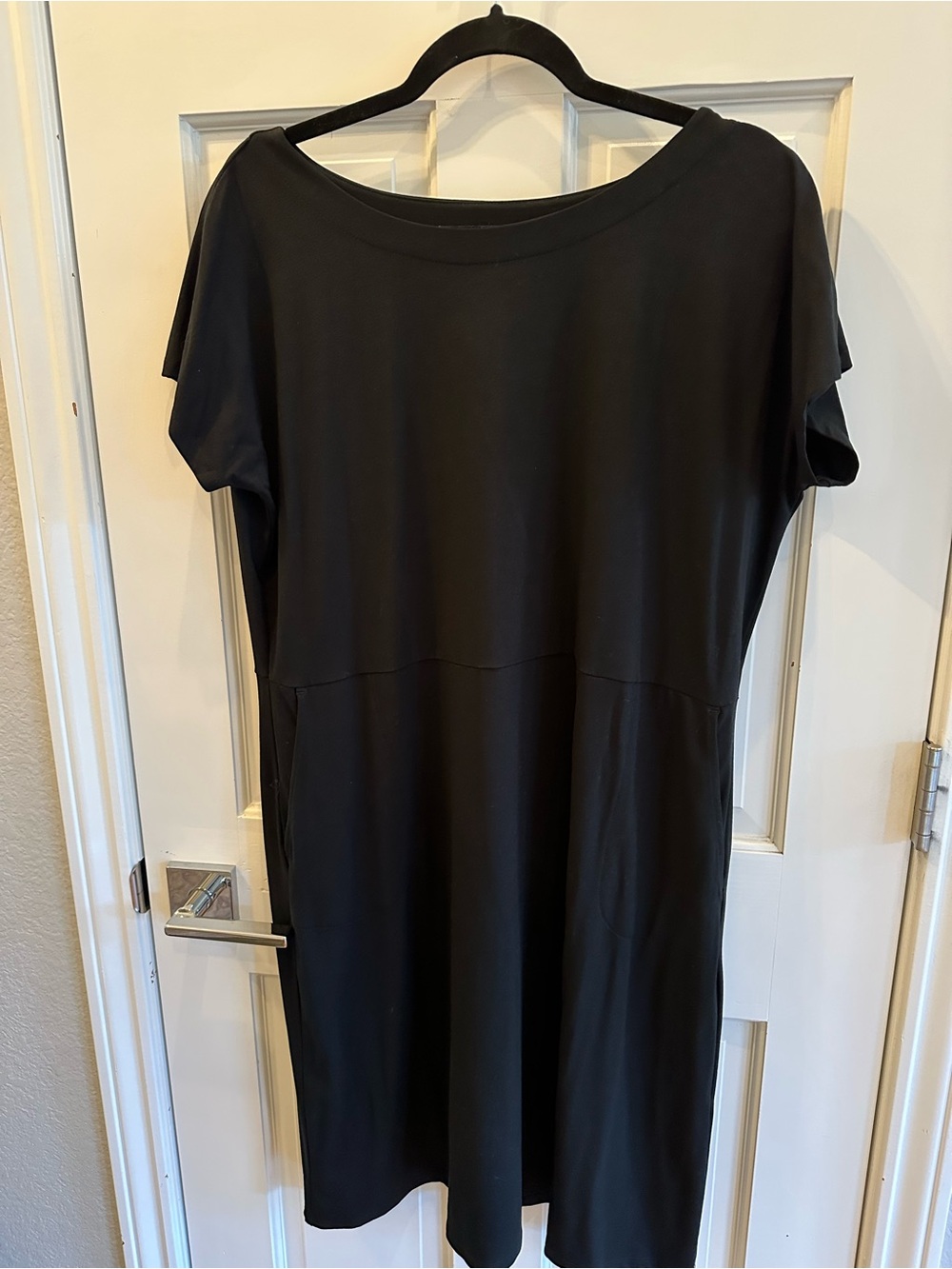 Classic Black Short-Sleeve J. Jill Women’s Dress